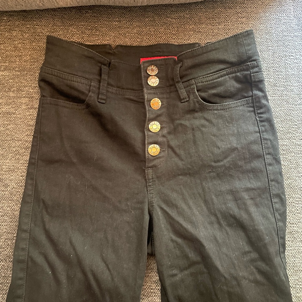 High Rise Jeans.